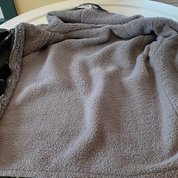 Sherpy Green Koala Hooded Blanket Coat Cozy cottage cabin comfy lounge wear - Picture 11 of 14